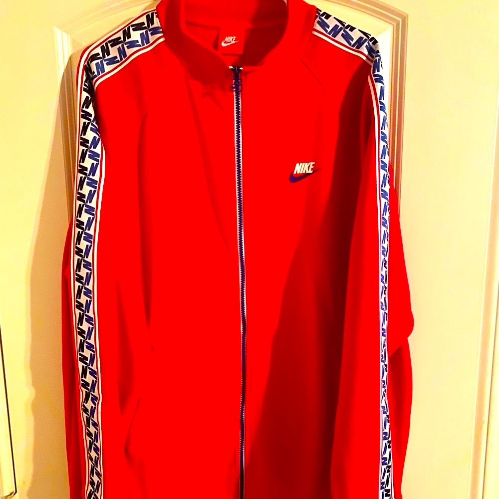 Nike Track jacket size XL Coat